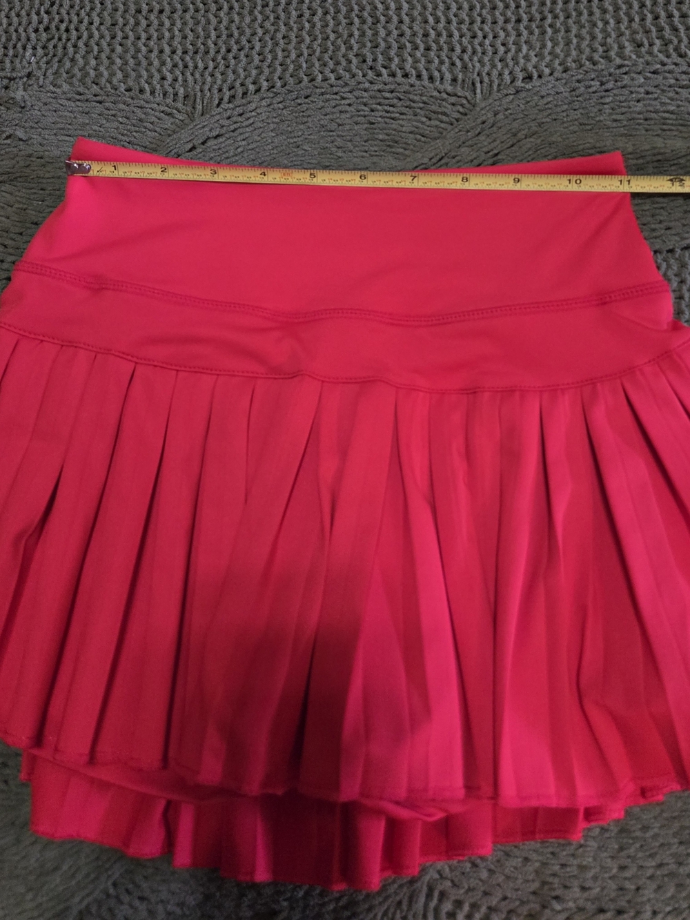 Gold Hinge Pleated Tennis Mini Skirt Red - Picture 6 of 6